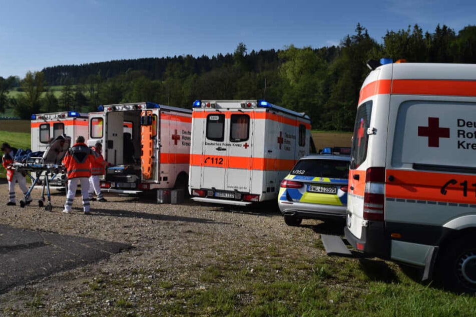 Schulbusse krachen ineinander: Mehrere Kinder verletzt ...