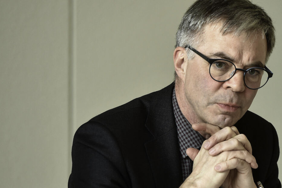 Walter Bürkel (59), Vizepräsident der Landesdirektion, begründet die Flucht mit baulichen Schwachstellen.