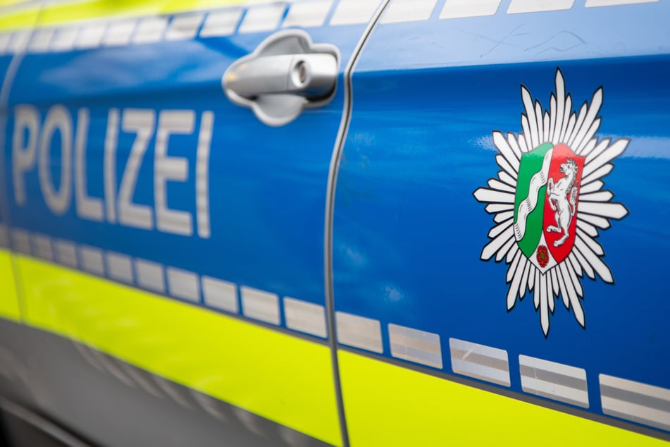 Die Polizei sucht nach Zeugen, die Hinweise zur Identität oder dem Aufenthaltsort des Gesuchten geben können. (Symbolbild)