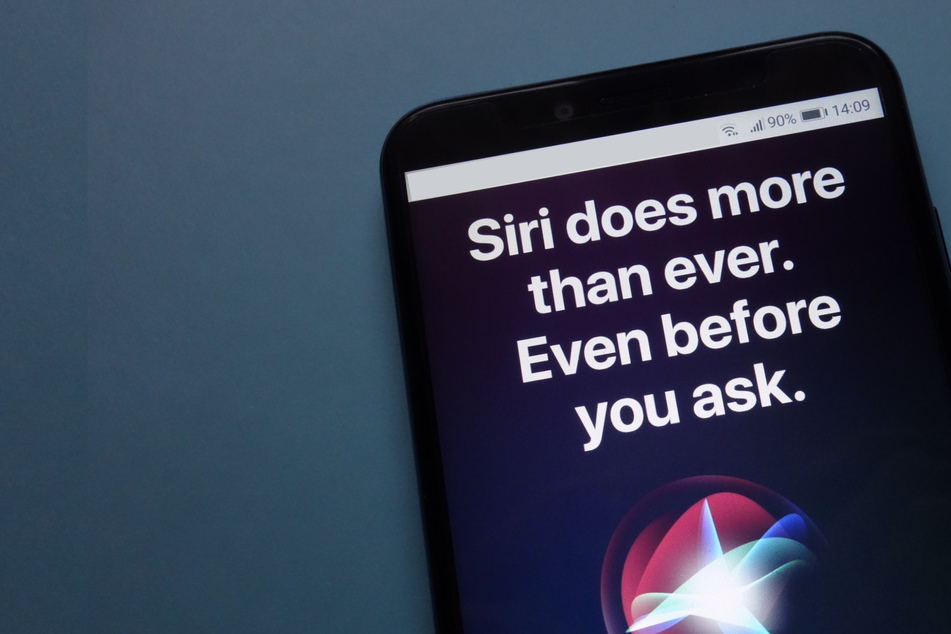 Apple can face lawsuit over Siri allegedly listening to people in secret, judge rules