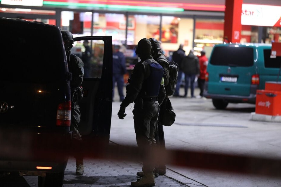 Die Star Tankstelle in der Dohnaer Straße wurde am Montagabend überfallen.