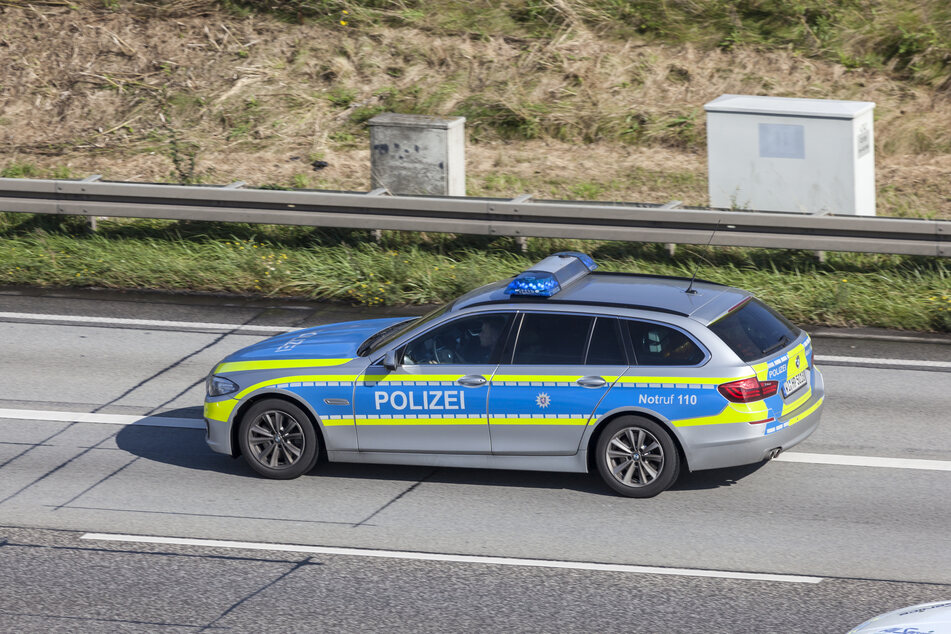 Einfach weitergefahren: Autofahrer verursacht Unfall auf A9, drei Verletzte