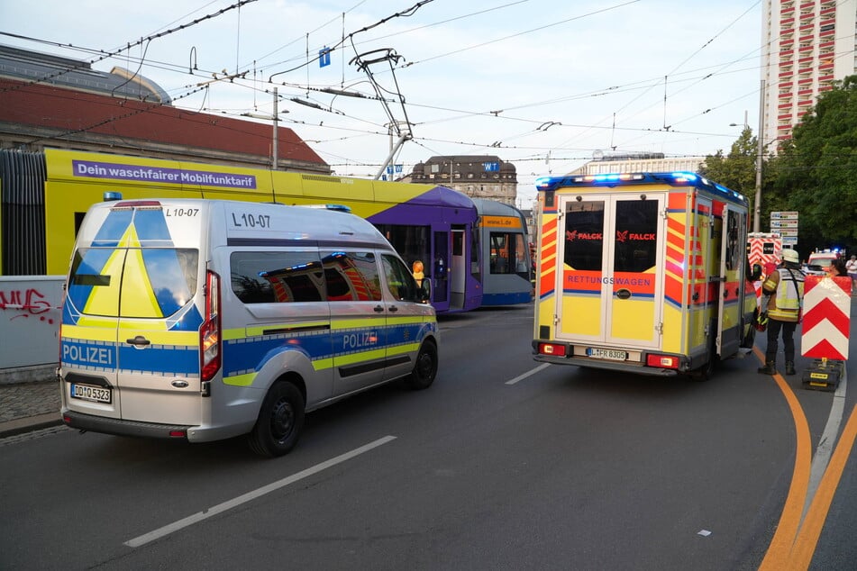 Neben der Polizei und Feuerwehr rückte auch der Rettungsdienst an.