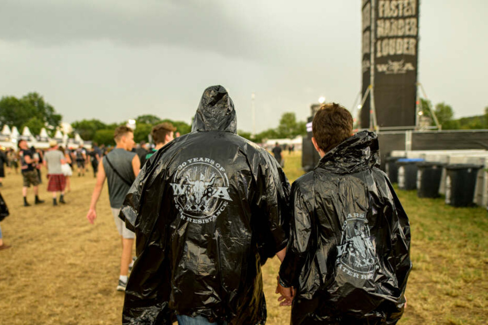 Einige Festival-Besucher hatten schon die richtige Kleidung parat.