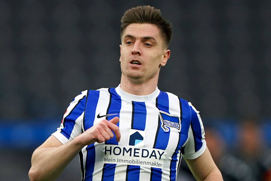 Durch seinen Wechsel nach Qatar bringt Krzysztof Piatek (29) der Hertha satte zwei Millionen Euro ein.