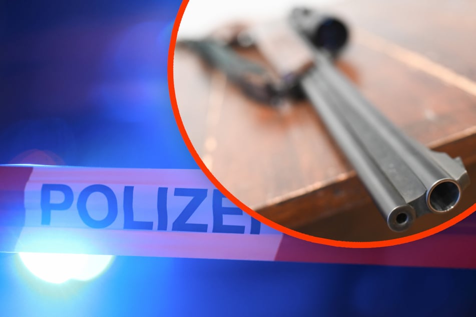 Die Polizei stellte bei einer Durchsuchung zahlreiche Waffen sicher. (Symbolbild)