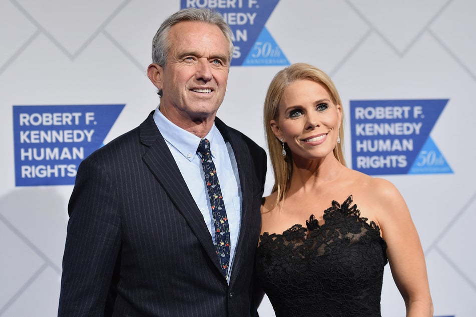 Robert F. Kennedy Jr. and his wife Cheryl Hines (r.) attending the 2018 Robert F. Kennedy Human Rights' Ripple Of Hope Awards at in New York City on December 12, 2018