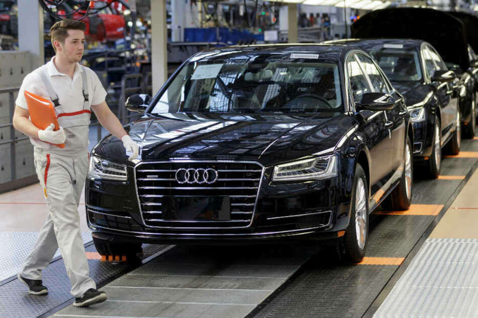 Ausgebremst! Audi stoppt mehrere Produktionslinien: Tausende Mitarbeiter in Kurzarbeit