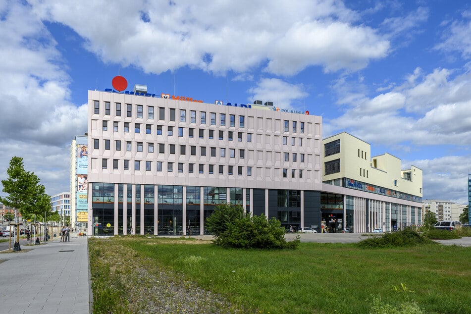 Die Praxiswelt sitzt im Johanniskarree.