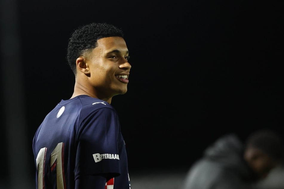 Ayodele Thomas (18) wechselt von der 2. Mannschaft der PSV Eindhoven zu RB Leipzig.