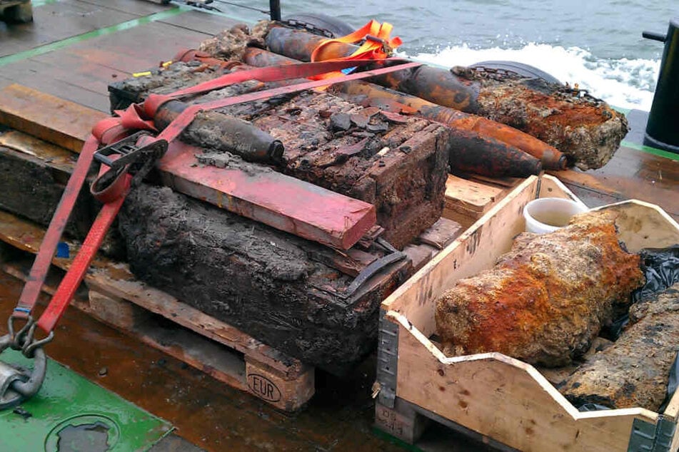 Beim Bau einer Kabeltrasse zu einem Offshore-Windpark wurde Altmunition gefunden. (Archivbild)
