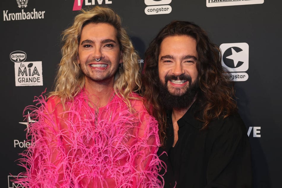 Ob sich die Kostümbildner von diesem Auftritt inspirieren ließen? Bill (l.) und Tom Kaulitz (beide 36) bei der Preisverleihung "1Live Krone" im Jahr 2023.