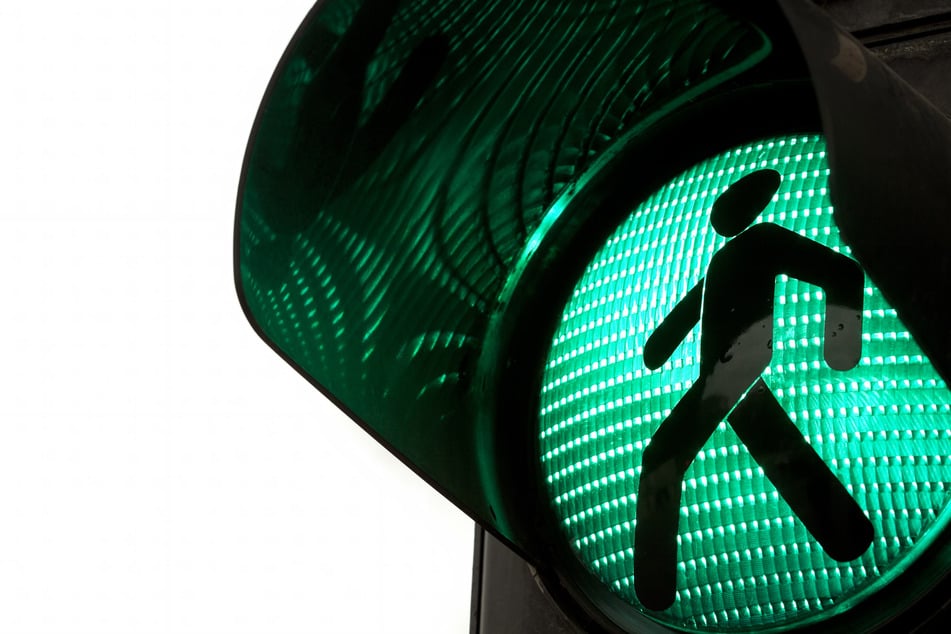 Im Leipziger Stadtteil Paunsdorf ereignete sich am Montag ein Verkehrsunfall, bei dem ein Fußgänger sowie dessen Hund verletzt wurden. (Symbolbild)