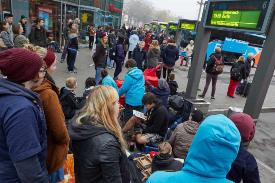 Der ZOB am Hauptbahnhof Hamburg, an dem auch der Bus der Linie 3 hält.