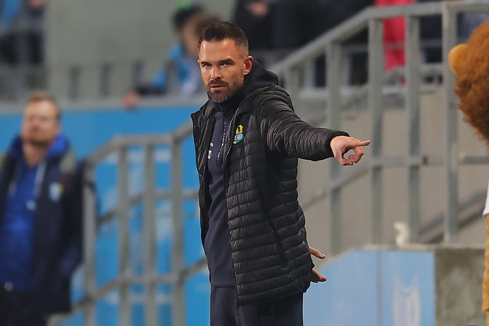 Sucht die passende Abwehr, hat sie aber noch nicht gefunden: CFC-Trainer Benjamin Duda (37).