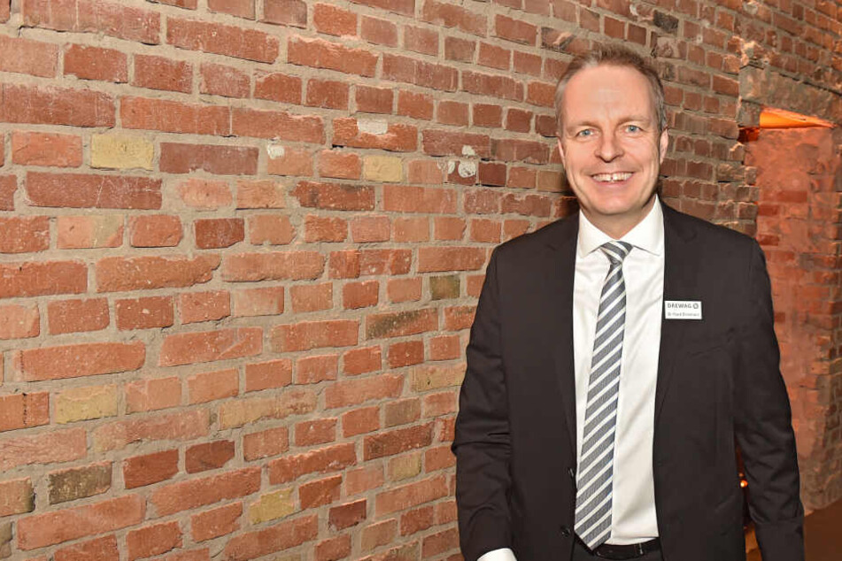 Noch hat er gut lachen, doch DREWAG-Boss Frank Brinkmann (52) warnt vor sinkenden Gewinnen.