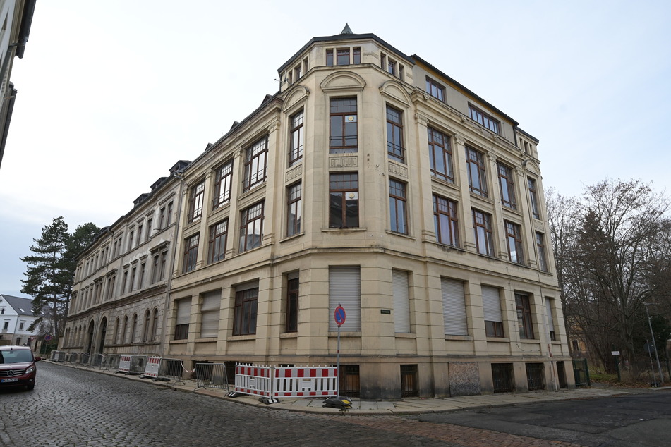 Das denkmalgeschützte Haus in der Moritz-Ostwalt-Straße soll bald saniert werden.