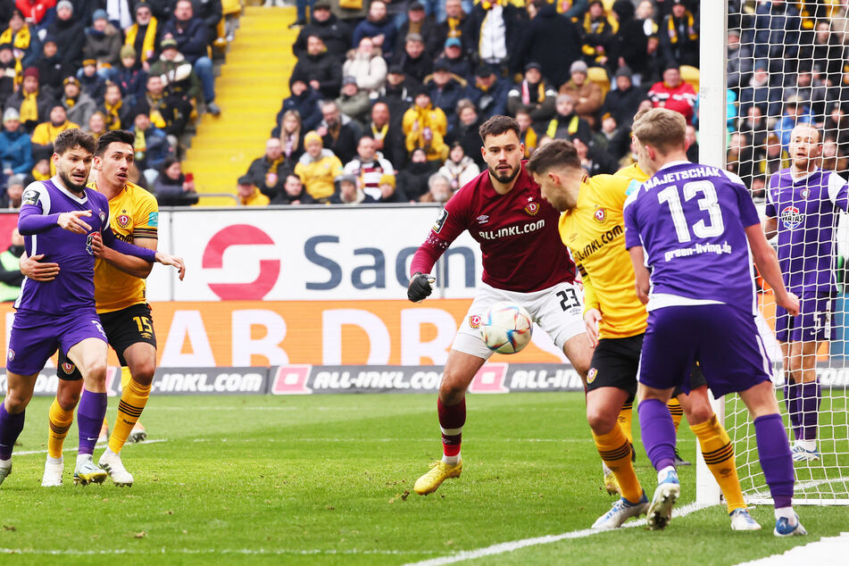 Die Schwarz-Gelben durften am Samstag einen 1:0 (1:0)-Sieg gegen den sächsischen Rivalen Erzgebirge Aue feiern ...