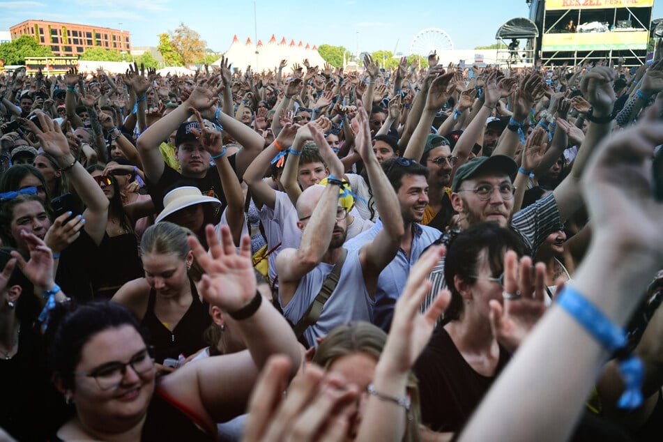 Stuttgart: Nina Chuba, SDP und Lottery Winners auf dem Kessel Festival: Ab heute geht die Party ab