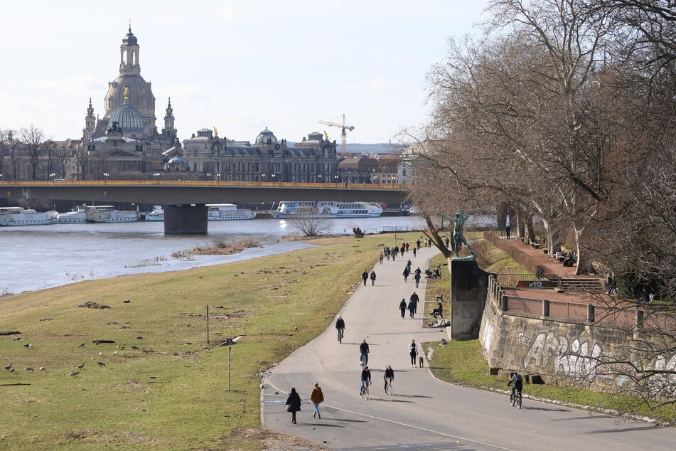 Frühlingswetter in Dresden. Die Inzidenz der Stadt liegt unter dem sachsenweiten Durchschnitt.