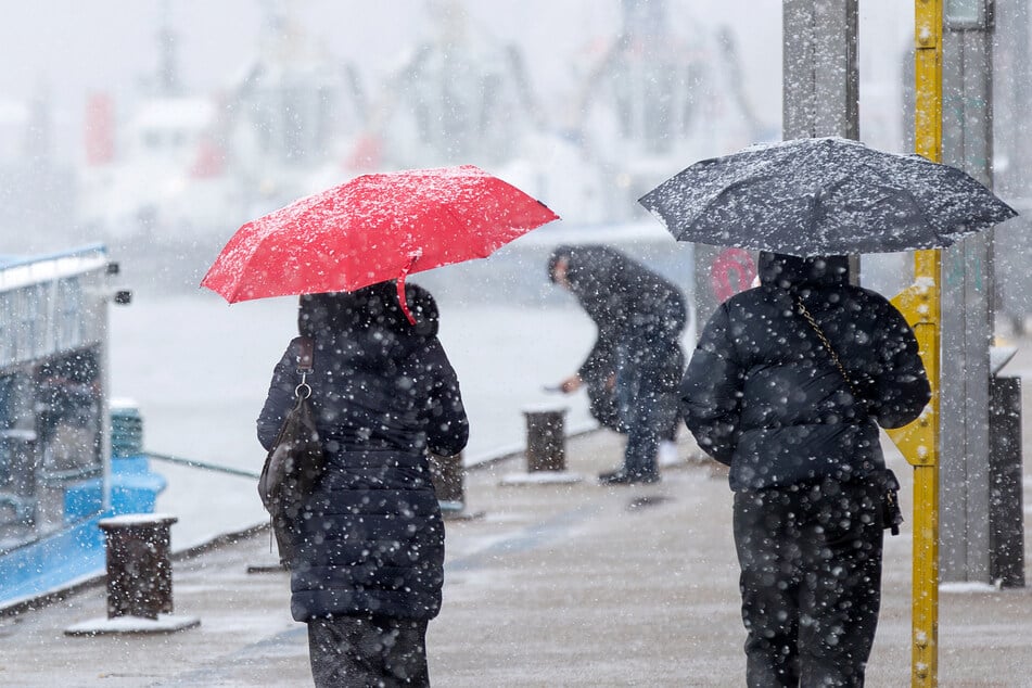 Glatteis und Regen im Norden: Das Wetter bleibt unbeständig
