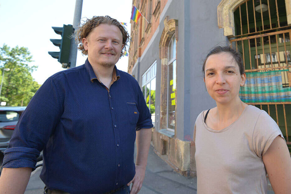Lars Fassmann (41) und Mandy Knospe (39) organisieren verschiedene Kunstprojekte am Sonnenberg.