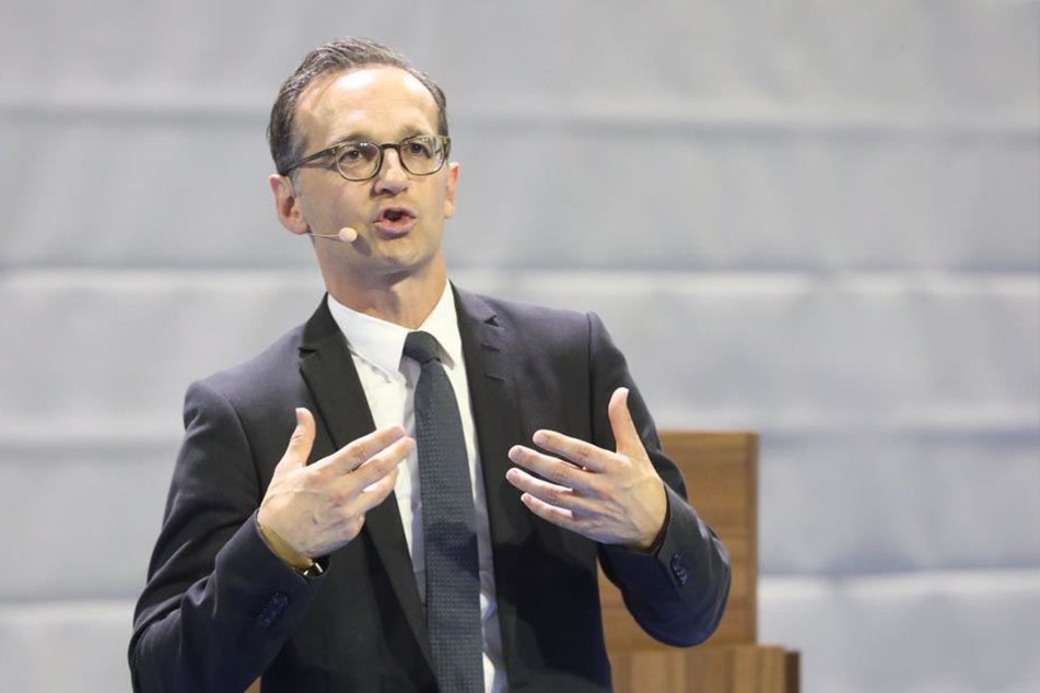 Bei seinen Ausführungen nimmt Heiko Maas die Hände zu Hilfe.