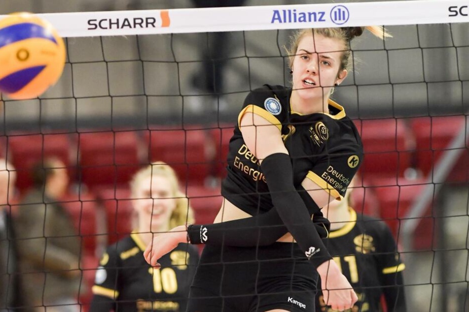 Emma Cyris war zwei Jahre lang Stammspielerin in der ersten Liga beim VC Olympia Berlin.