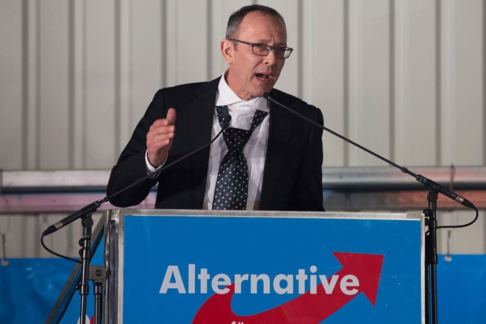 Sachsens AfD-Chef Jörg Urban verurteilte das rechtsradikale Verhalten einiger Mitglieder aus dem Vogtland (Archivbild).