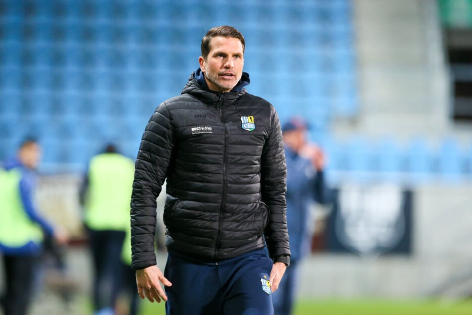 CFC-Trainer Patrick Glöckner fordert gegen die Müncher Löwen "Mentalität und Laufleistung" von seinen Himmelblauen. Schließlich haben die noch eine Rechnung mit 1860 offen.