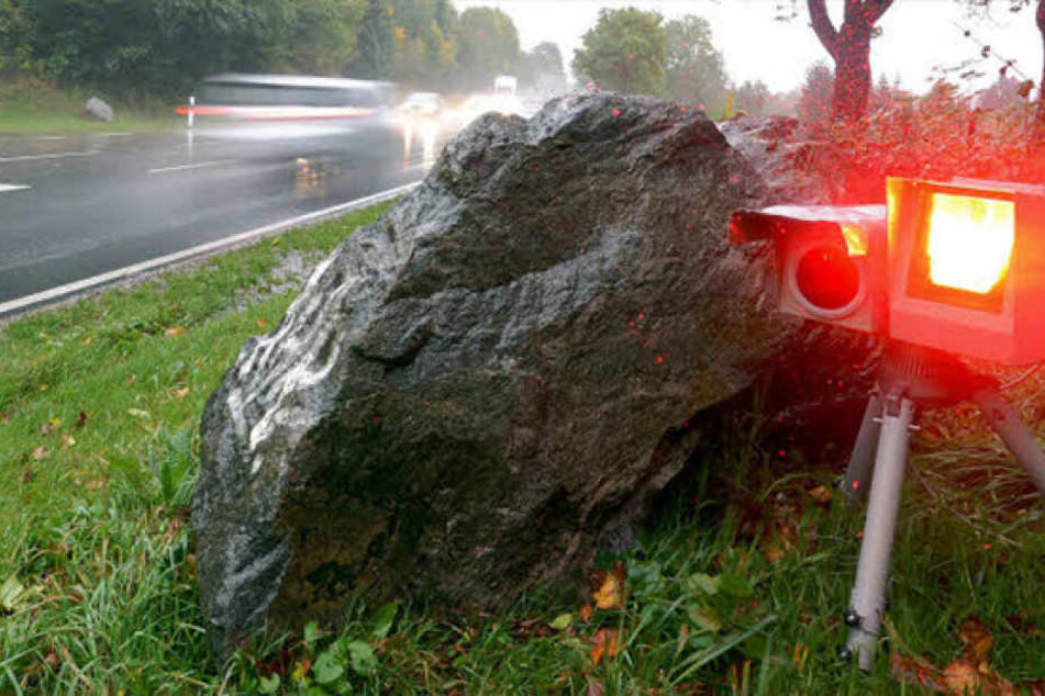 Eigentlich waren in dem Baustellenbereich nur 60 km/h zugelassen. Doch der Fahrer raste mit fast 200 km/h über die A7.
