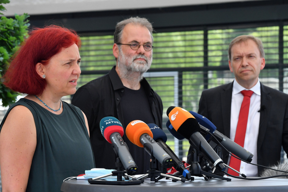 Die Vorsitzenden ihrer Fraktionen Astrid Rothe-Beinlich (47, Grüne, v.l.n.r.), Steffen Dittes (48, Linke), und Matthias Hey (51, SPD) sind nach der geplatzten Landtagsauflösung bedient.