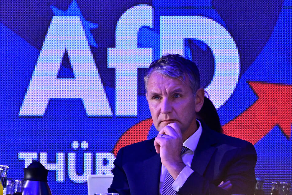 Thüringens AfD-Chef Björn Höcke (51) forderte wie schon seit Jahren eine "Abschiebeoffensive" und eine "Familienoffensive".
