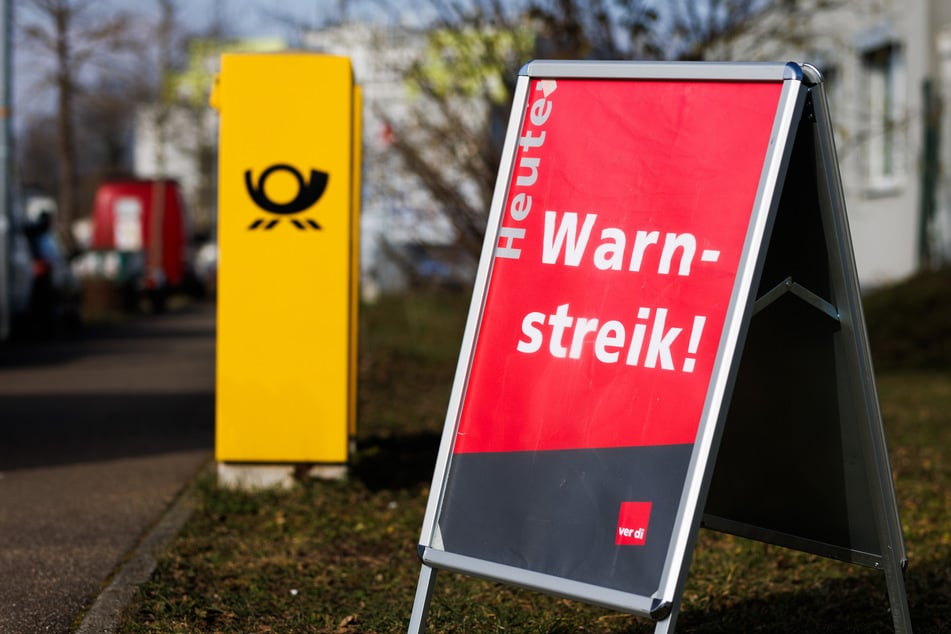 Die Gewerkschaft Verdi hat zu Warnstreiks bei den Paketzustellern aufgerufen.