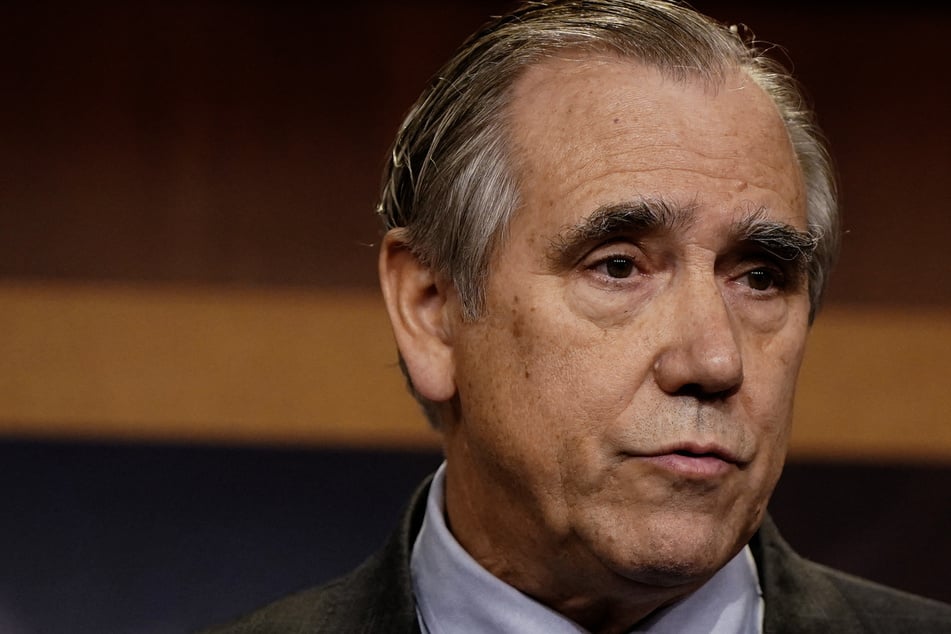 Senator Jeff Merkley visits Taiwan amid rising US tensions with China