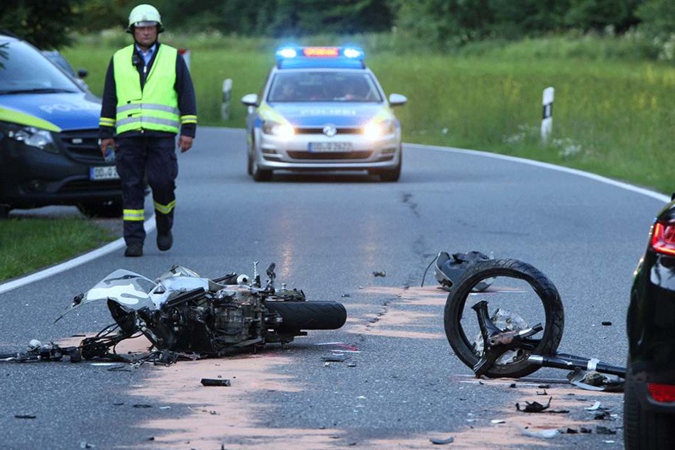 Sowohl der Motorradfahrer, als auch der Quadfahrer kamen schwerverletzt ins Krankenhaus.