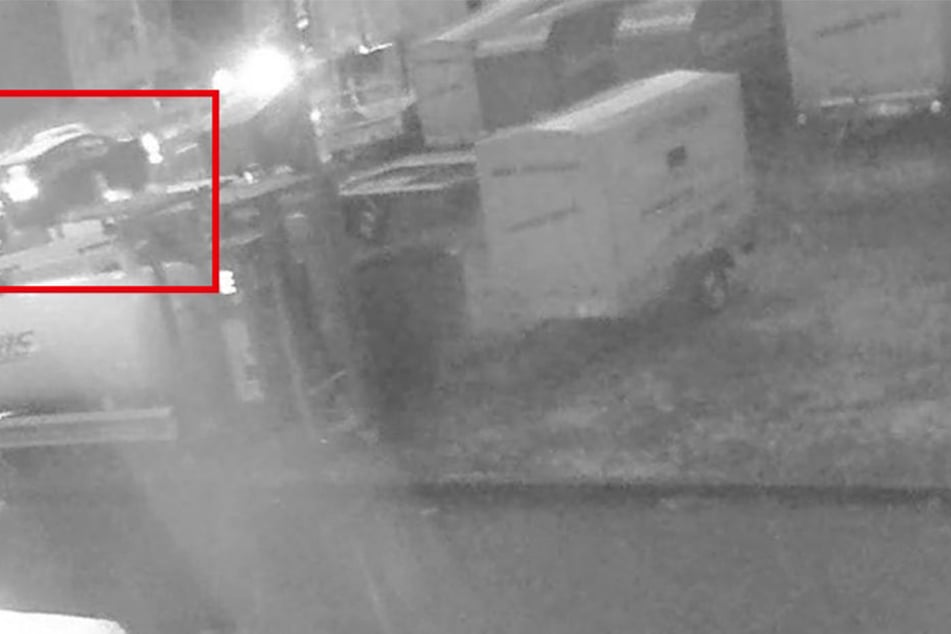 Auf Videoaufnahmen konnten die Ermittler einen dunklen SUV erkennen.