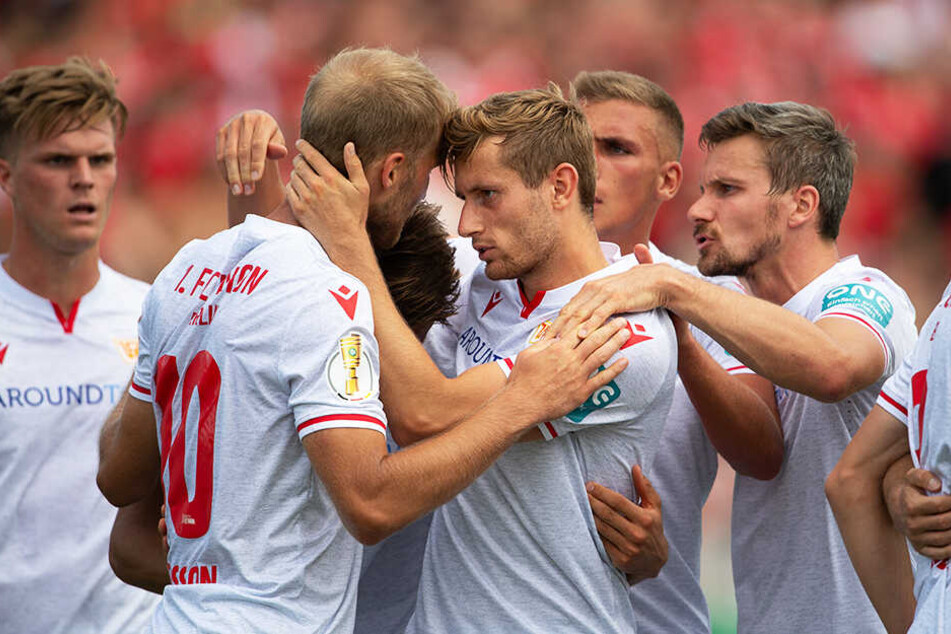 Union kam aus dem Jubeln gar nicht mehr heraus und gewann am Ende mit 5:0 in Halberstadt.