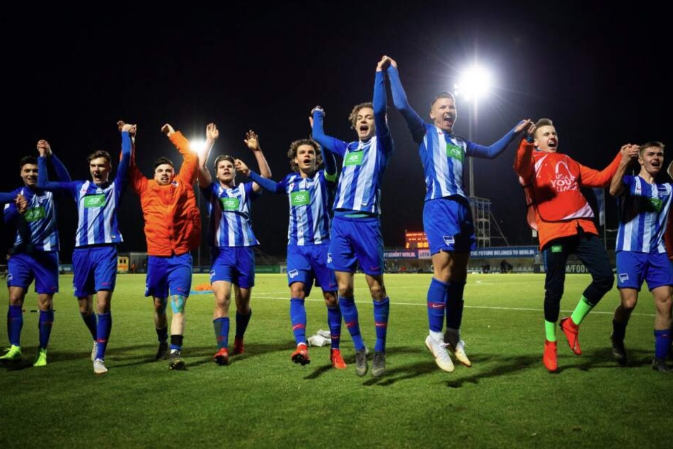 Grund zum Feiern: Herthas U19 zog überraschend ins Achtelfinale der Youth-League.