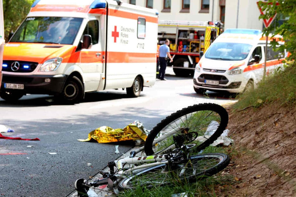 Der Radfahrer erlitt schwerste Verletzungen.