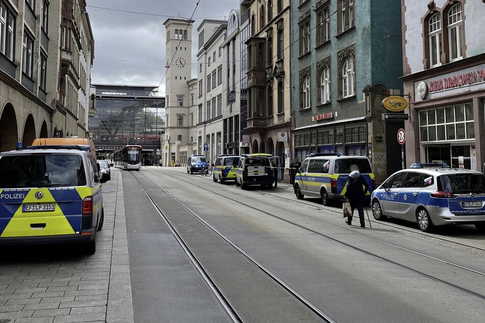 In der Erfurter Bahnhofstraße kam es am Donnerstag zu einem größeren Polizei-Einsatz.