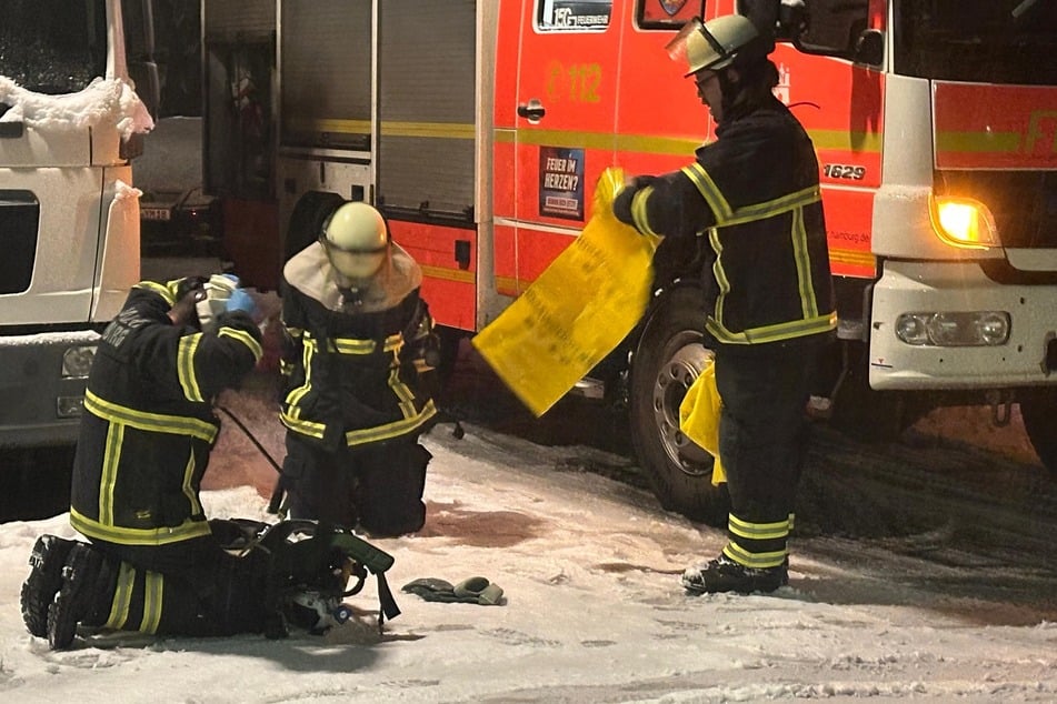 Am Montagabend ist in einem Hamburger Haus Schwefelsäure ausgetreten.