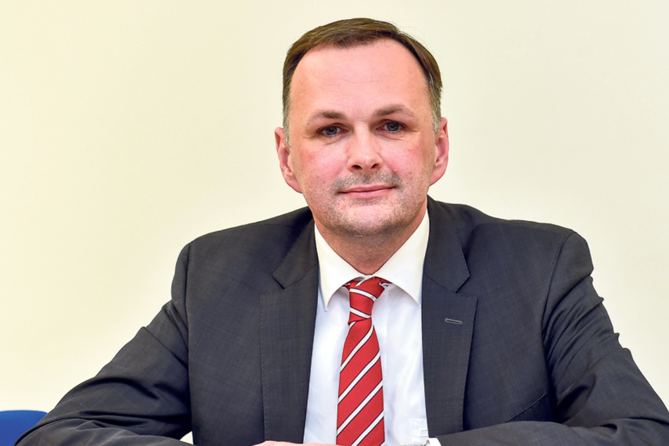 Linke-Fraktionschef André Schollbach (42) will bei den Parkgebühren ein "angemessenes Maß" finden.