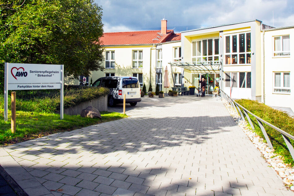 In zahlreichen Einrichtungen der AWO in Thüringen werden gerade Azubis zur Pflegefachkraft (m/w/d) gesucht.