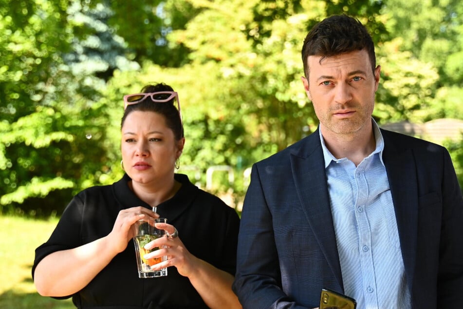 Doppelte Abschiedstränen! AWZ-Star verabschiedet sich in die Baby-Pause