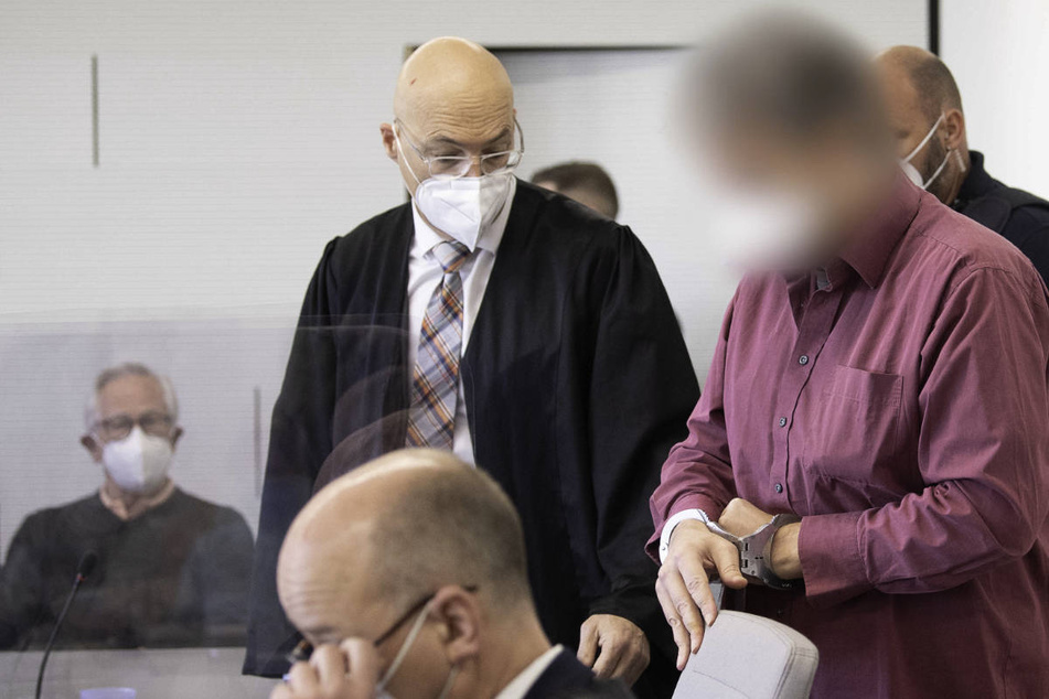 Maskenpflicht-Mordprozess: Angeklagter wegen Familien-Drama nicht voll schuldfähig?