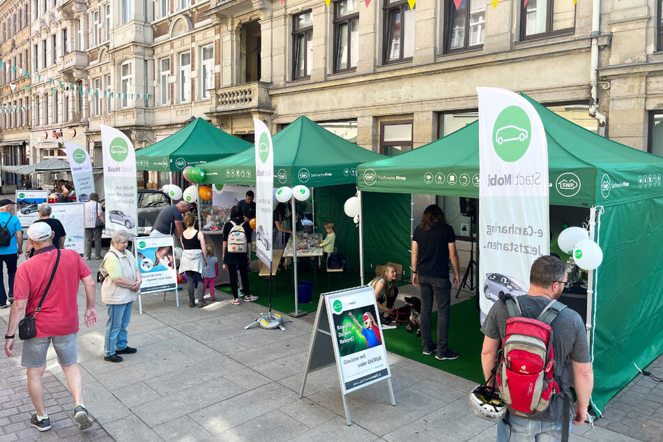 An diesem großen Aktionsstand der Stadtwerke könnt Ihr Euch jede Menge Infos holen.