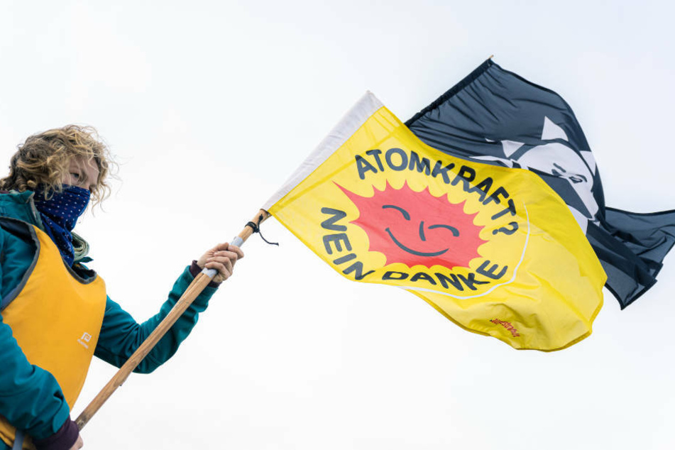 Die Atomkraftgegner in dem Protestbündnis Castor-stoppen haben Kundgebungen und Mahnwachen entlang aller möglichen Fahrtrouten des Zuges angekündigt.