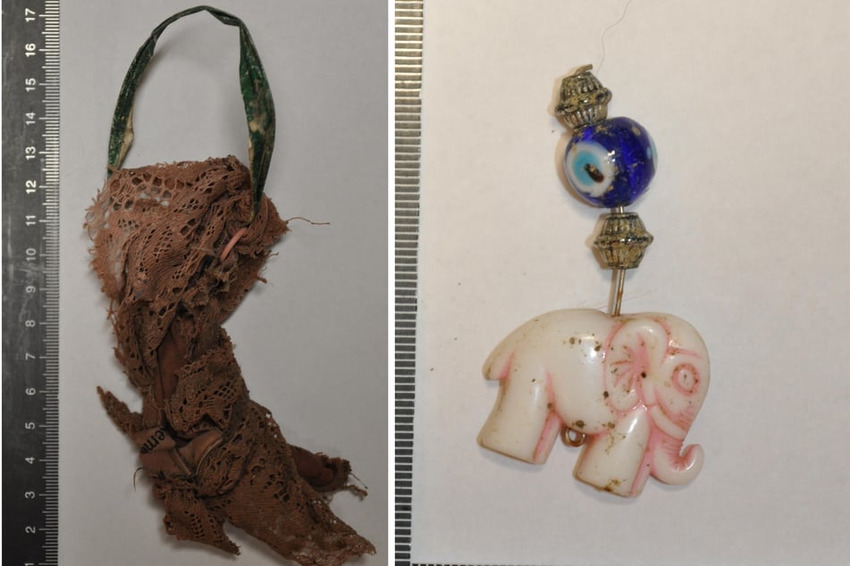 Am Fundort wurden ein Haarband und ein Anhänger sichergestellt.