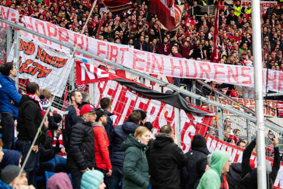 Die "Fans" des FC Bayern München sorgten am Samstag für einen handfesten Eklat.